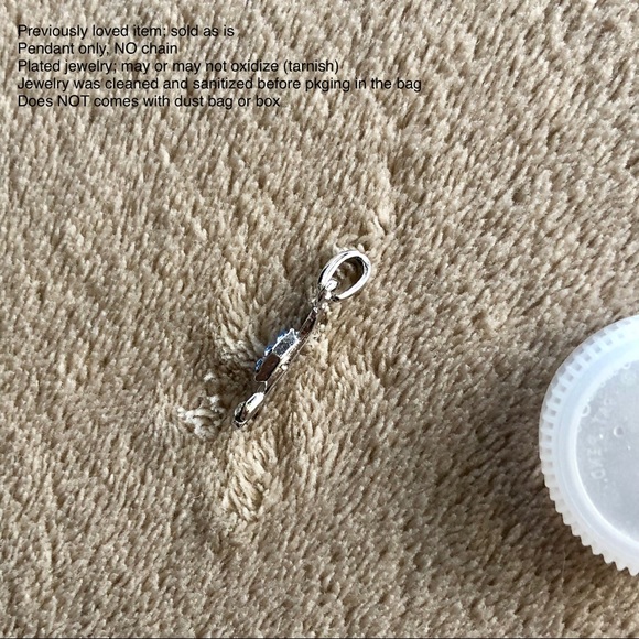 ✨2/$15✨ Pendent: Pendent, 2.5 cm 🛍 Bundle Me! - Picture 5 of 13